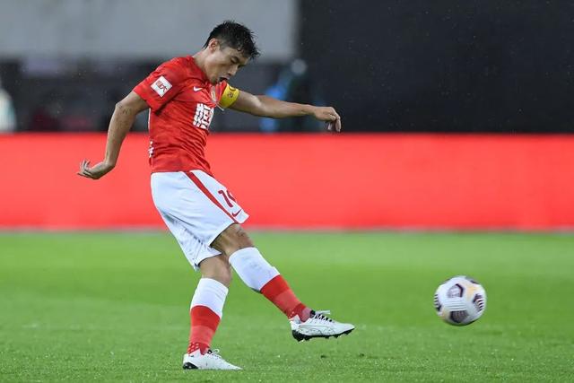 桑乔本轮成功完成了六次盘带并赢得了十二次对抗